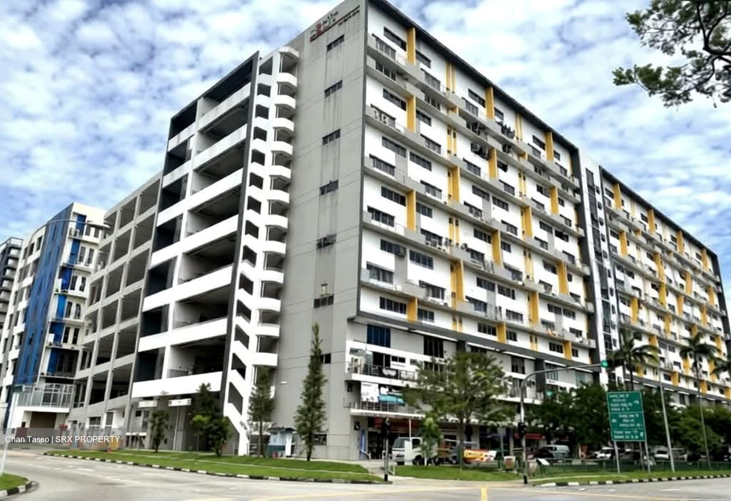 North Point Bizhub (D27), Factory #553496261